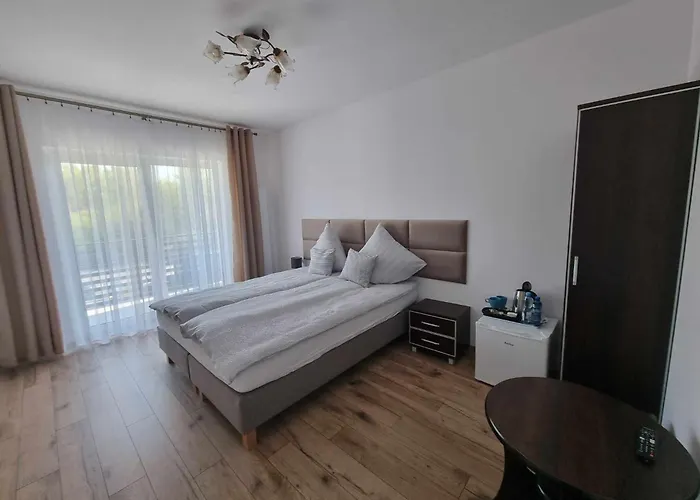 ホームステイ Goscinne Wylotowa 32 コウォブジェク