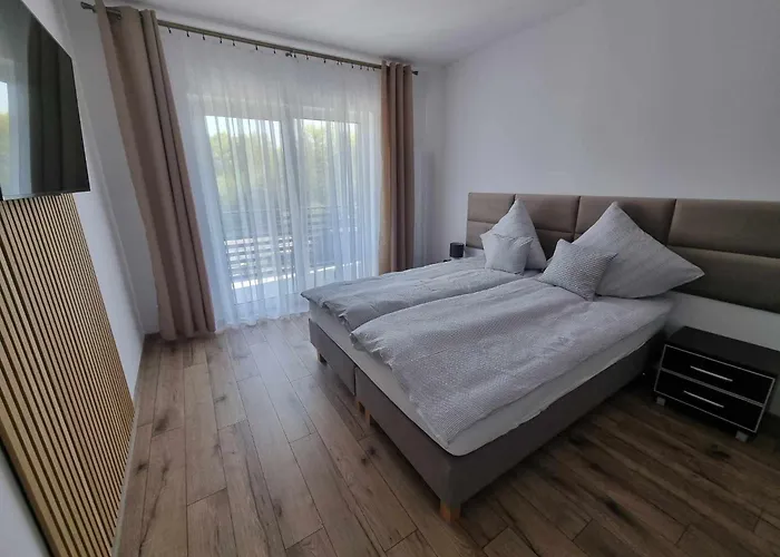 Goscinne Wylotowa 32 ホームステイ コウォブジェク